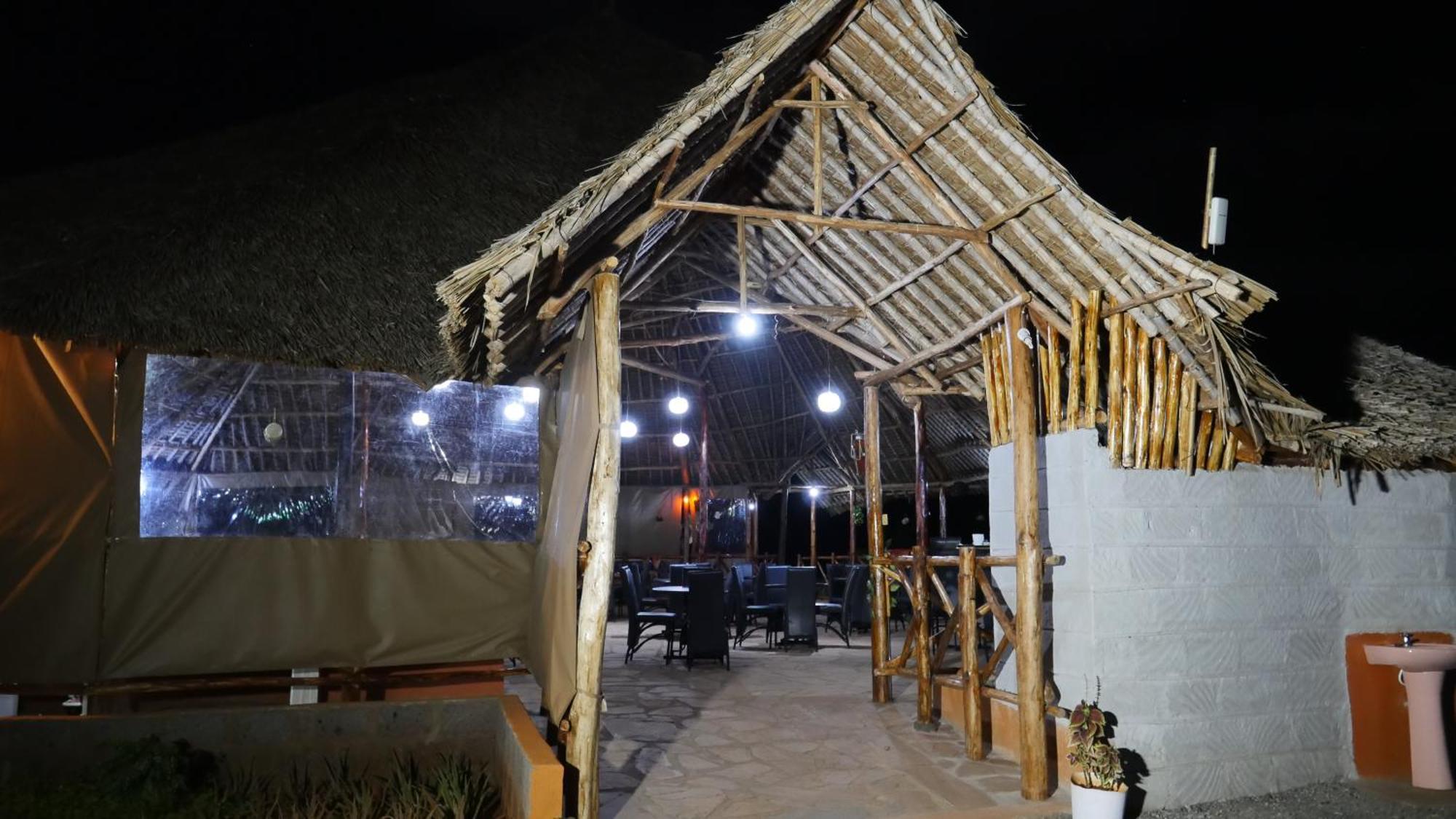 Tausa Tsavo Eco Lodge Voi エクステリア 写真