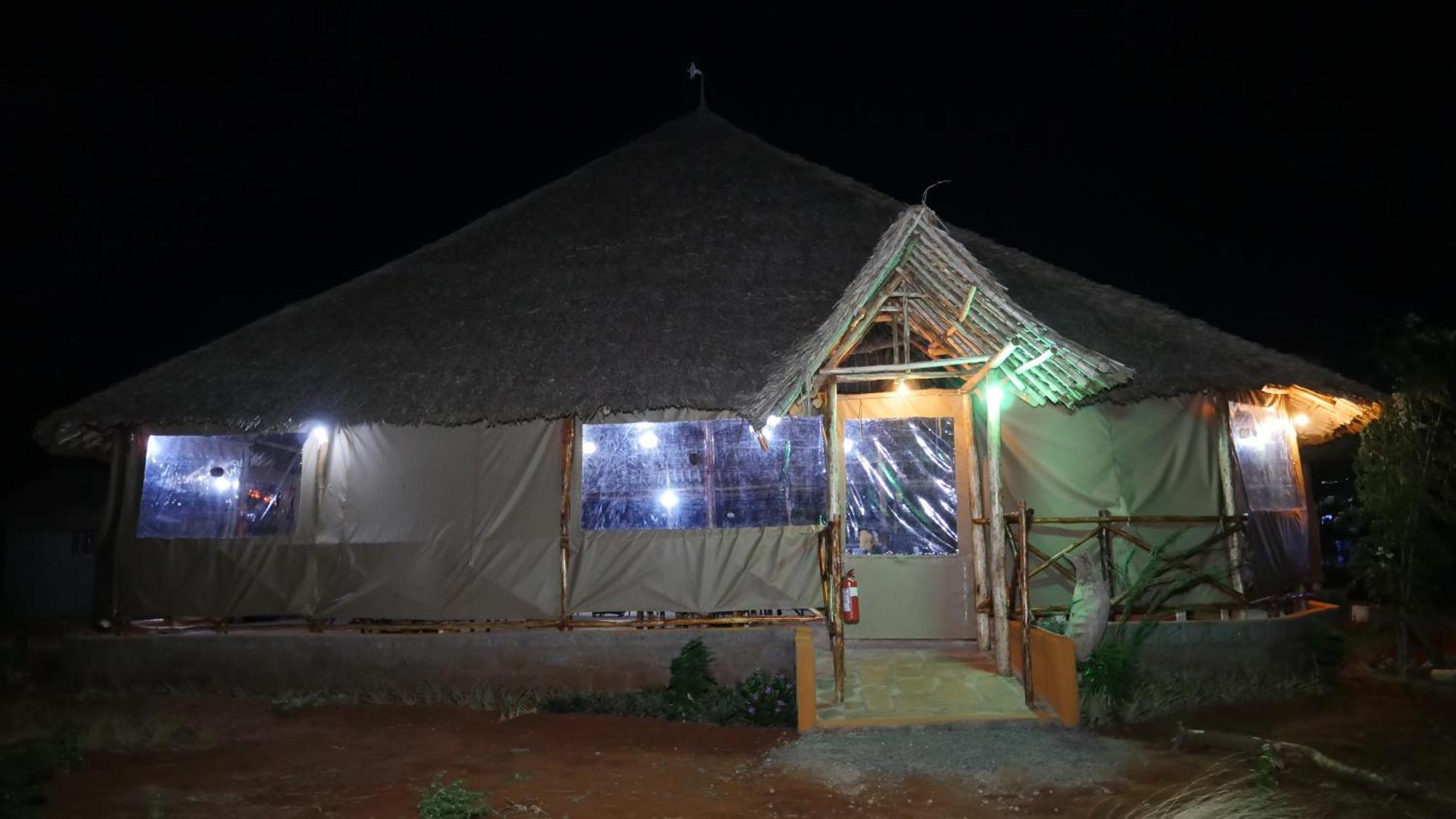 Tausa Tsavo Eco Lodge Voi エクステリア 写真